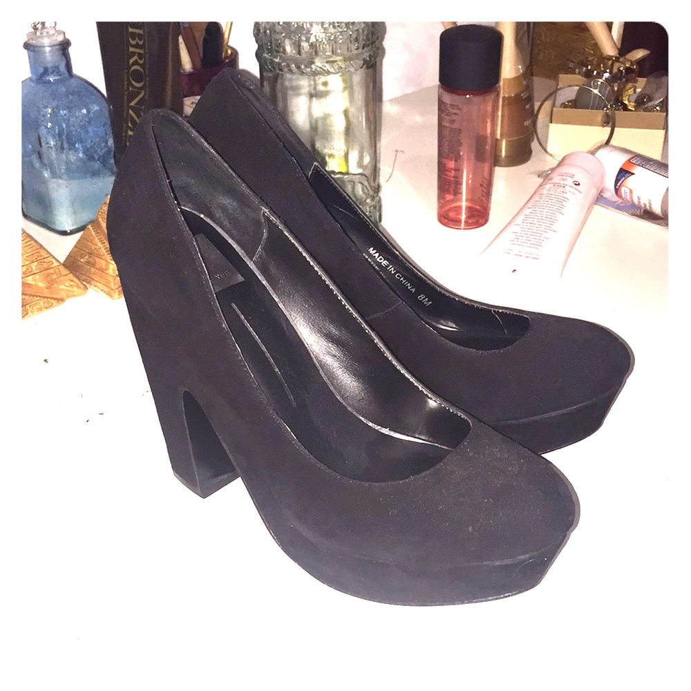 Black Suede Dolce Vita Platform Pumps NWOT